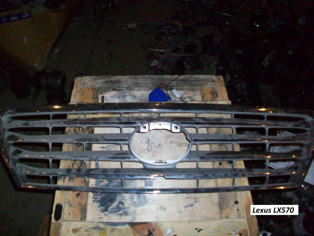 Решетка радиатора для Lexus LX570