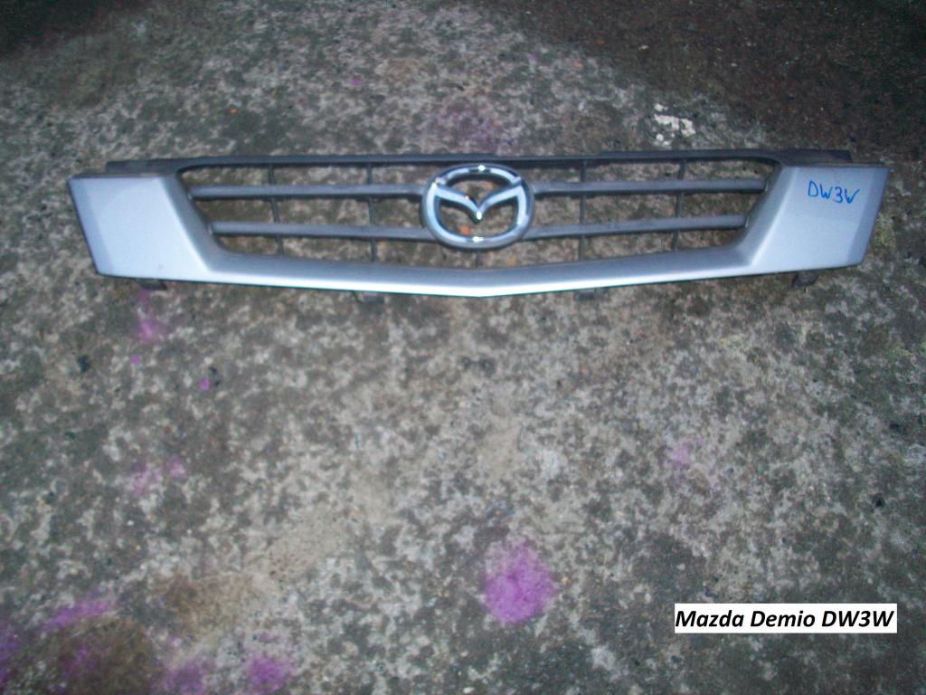 Решетка для Mazda Demio