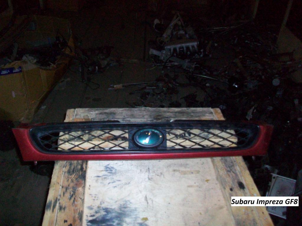 Решетка радиатора для Subaru Impreza