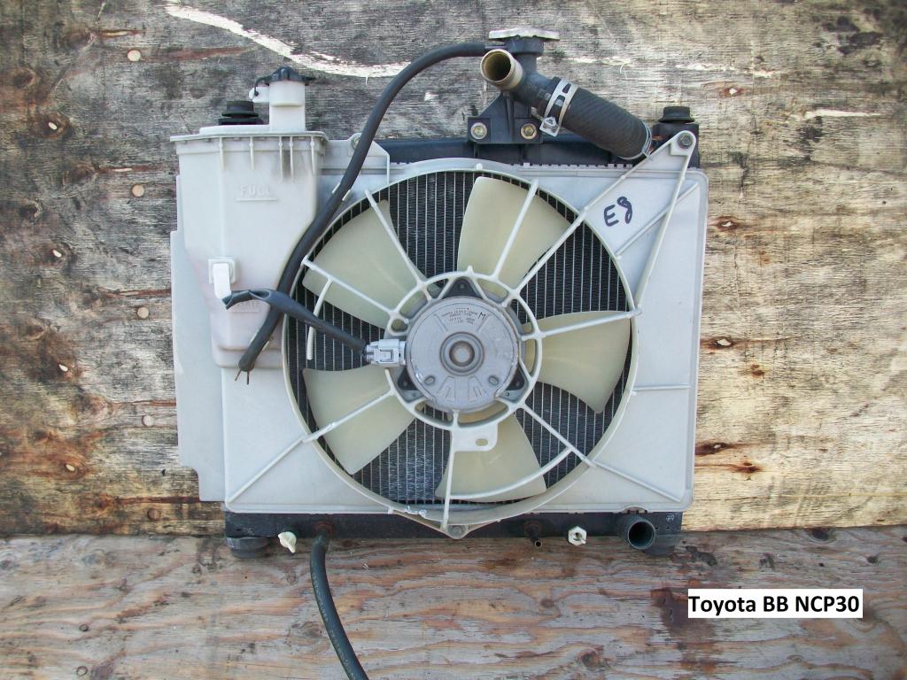 Радиатор для Toyota Bb